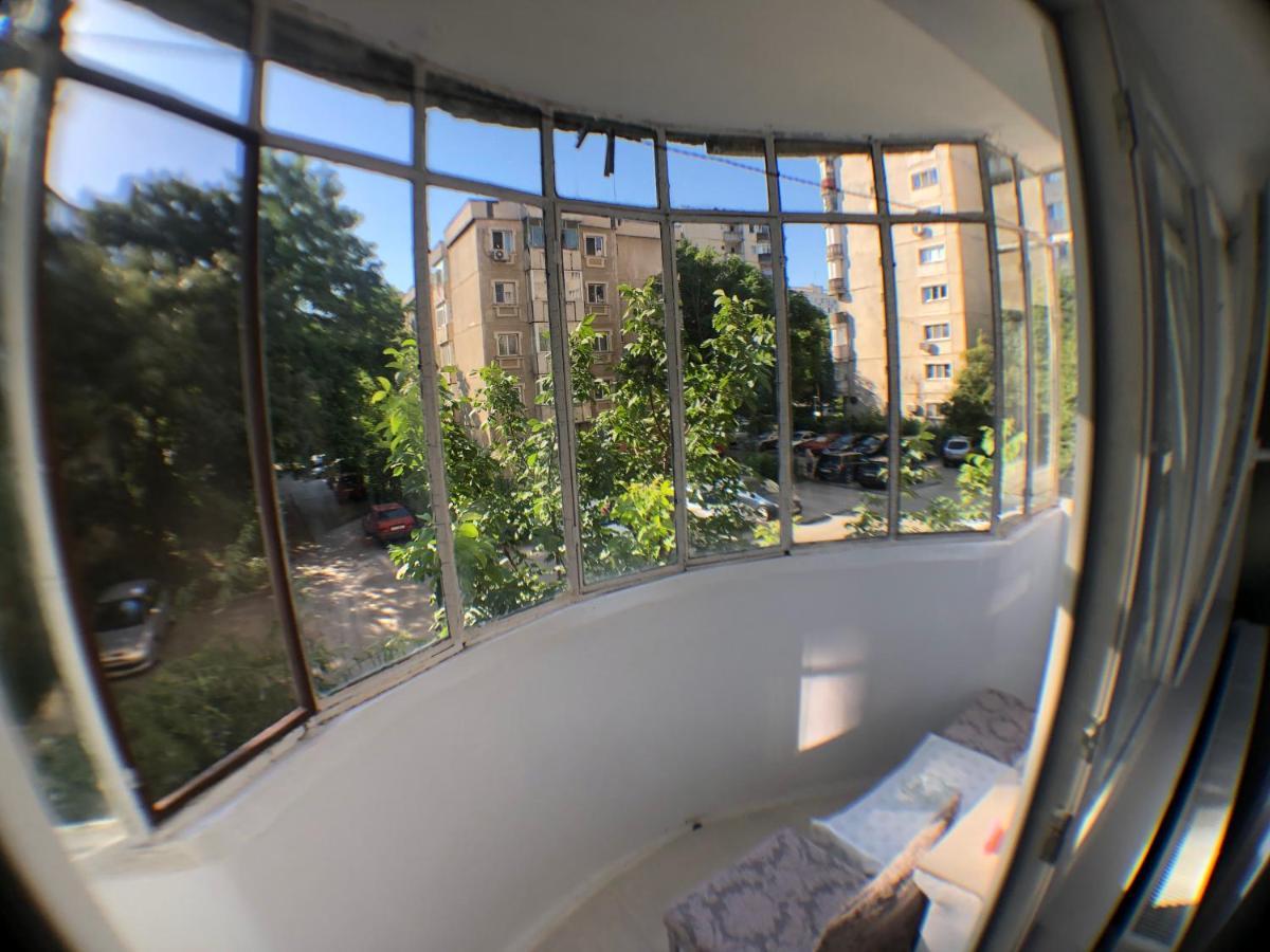 Le Garcon De Cristina-Simple,Quiet,Spacious Studio Bucureşti Exterior foto