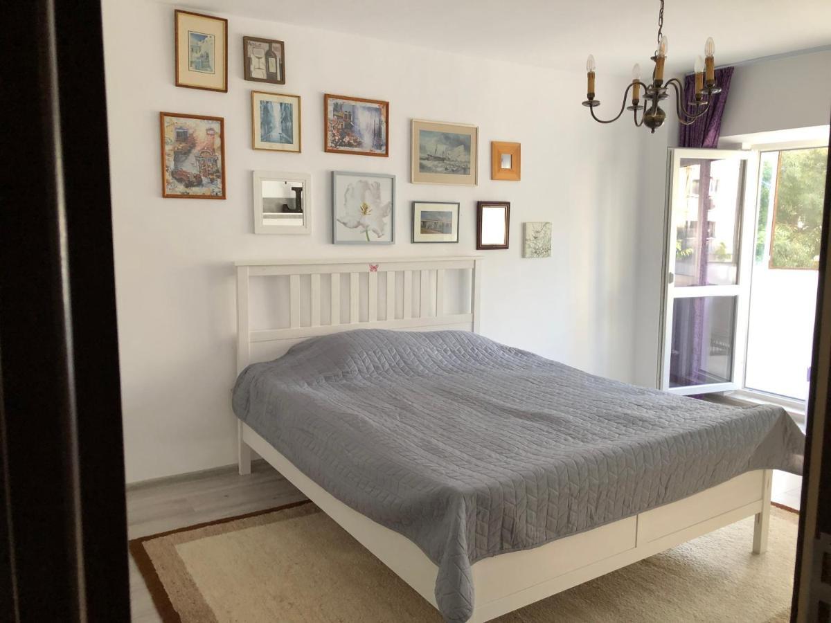 Le Garcon De Cristina-Simple,Quiet,Spacious Studio Bucureşti Exterior foto