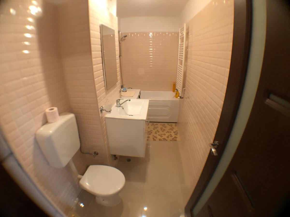 Le Garcon De Cristina-Simple,Quiet,Spacious Studio Bucureşti Exterior foto