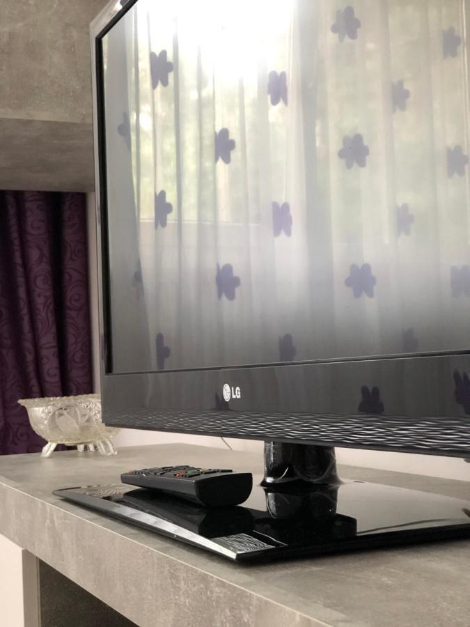 Le Garcon De Cristina-Simple,Quiet,Spacious Studio Bucureşti Exterior foto