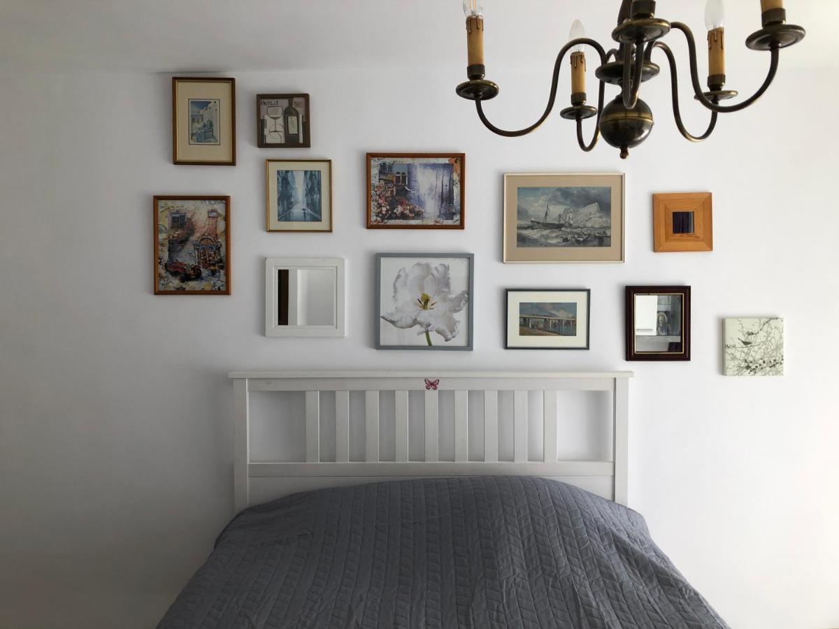 Le Garcon De Cristina-Simple,Quiet,Spacious Studio Bucureşti Exterior foto
