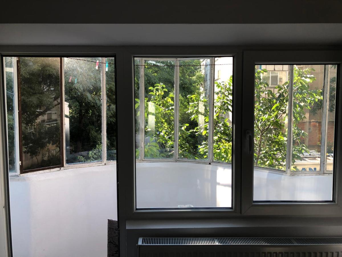 Le Garcon De Cristina-Simple,Quiet,Spacious Studio Bucureşti Exterior foto