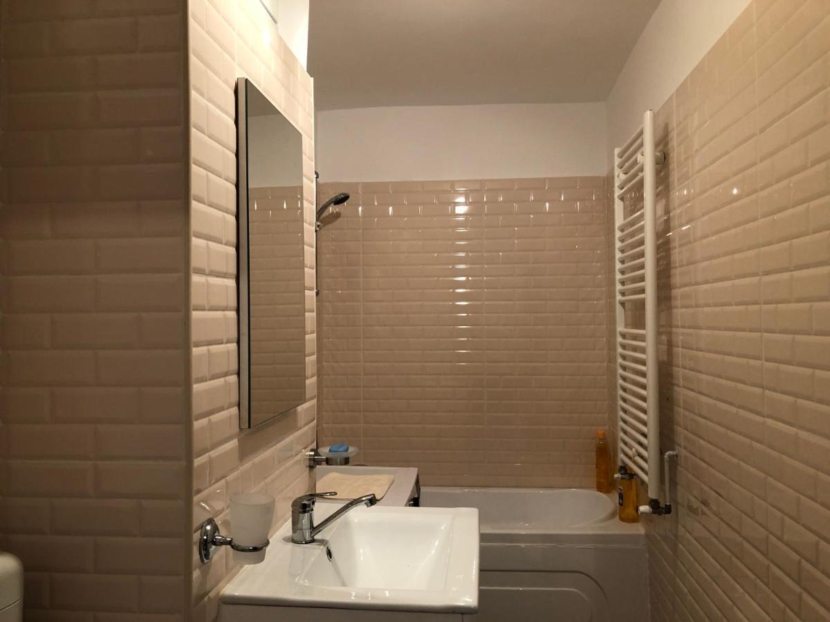 Le Garcon De Cristina-Simple,Quiet,Spacious Studio Bucureşti Exterior foto