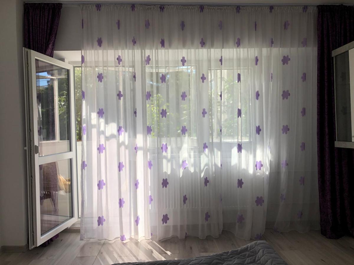 Le Garcon De Cristina-Simple,Quiet,Spacious Studio Bucureşti Exterior foto